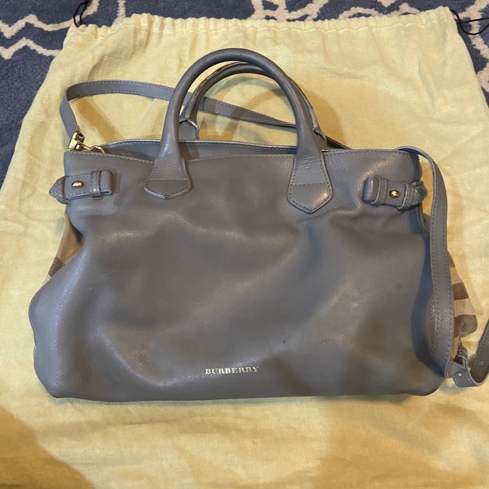 Authentic Burberry Handbag - Picture 4 of 14